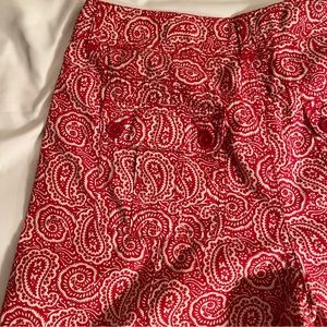 Liz Claiborne Womens Bermuda Cargo Red White Paisley Shorts Size 6